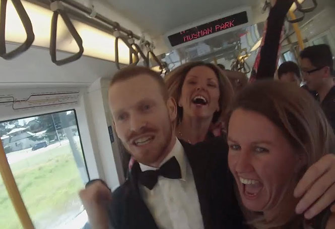 Αυστραλός ξεκίνησε χορευτικό πάρτι με αγνώστους μέσα σε τρένο